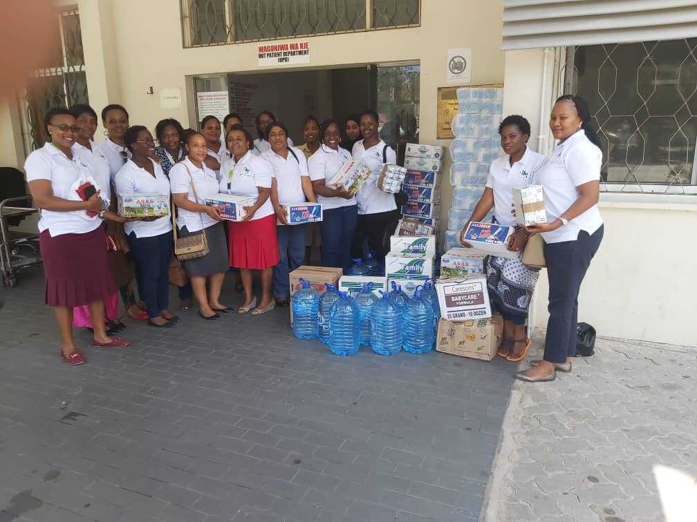 IHI ladies donate assorted food and other items to cancer patients in Dar